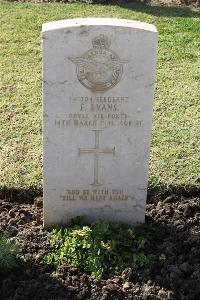 Ismailia War Memorial Cemetery - Evans, Frank